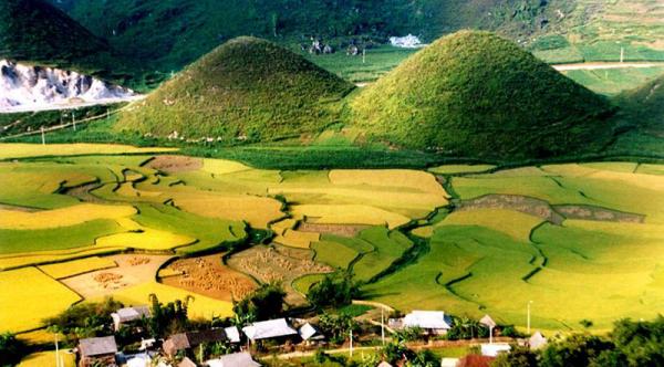 Bac Ha – Ha Giang Ultimate Trek  10 Days / 9 Nights