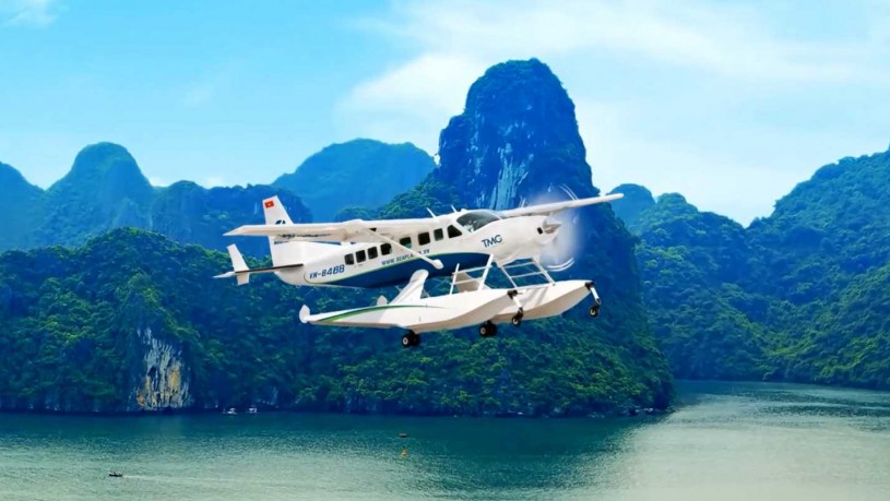 Co To seaplane Halong