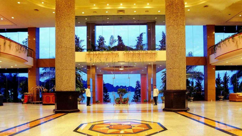 HA LONG PLAZA HOTEL